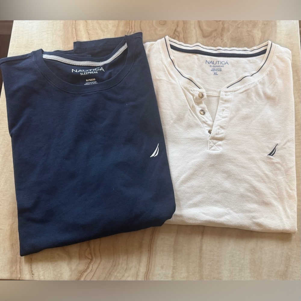 SET OF 2 NAUTICAL MENS SLEEPSHIRTS SZ XL

ONE NWT/ONE NO TAGS BUT UNWORN 🤩